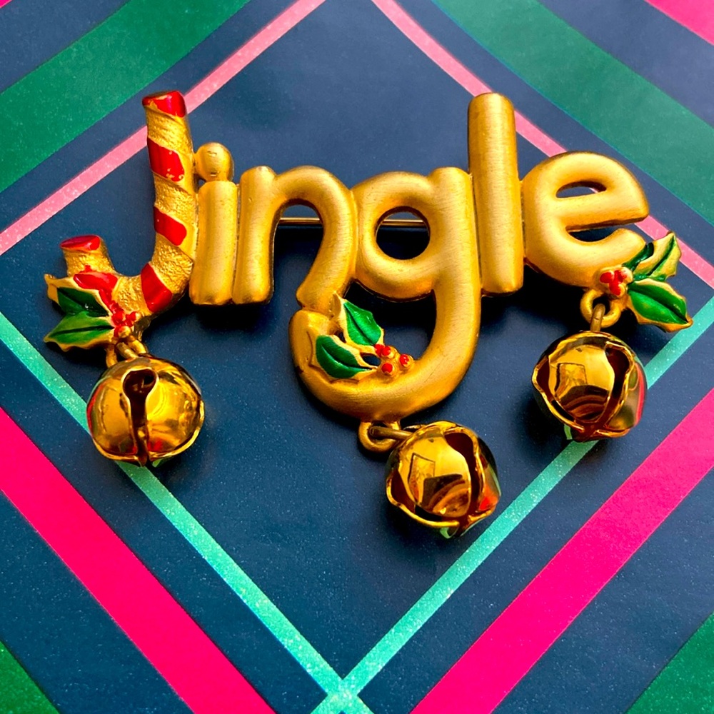 Vintage SIGNED JJ JINGLE with BELLS BROACH